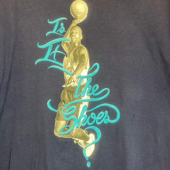 Michael Jordan T-Shirt “ Is It The Shoes?” Size 2XL - Picture 1 of 6